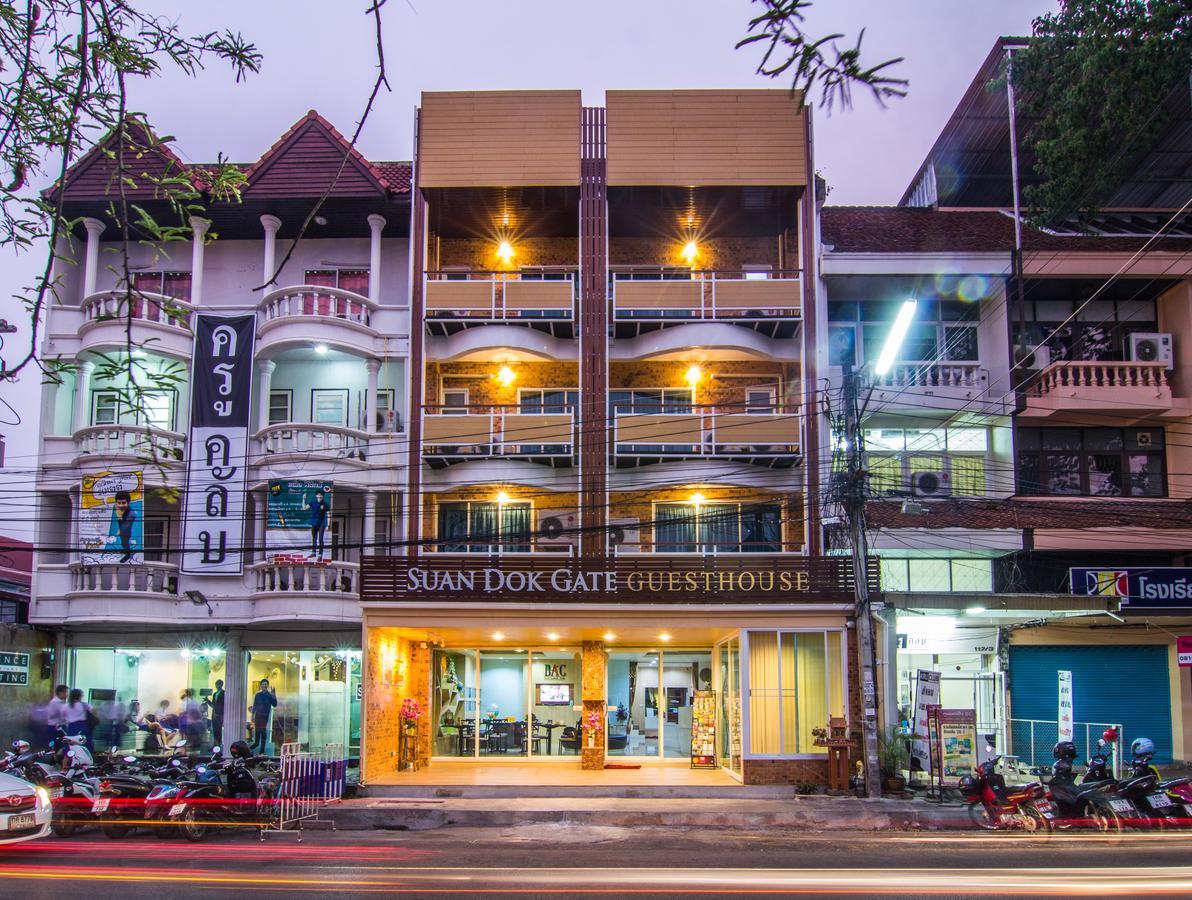Suan Dok Gate Guesthouse Chiang Mai Zewnętrze zdjęcie