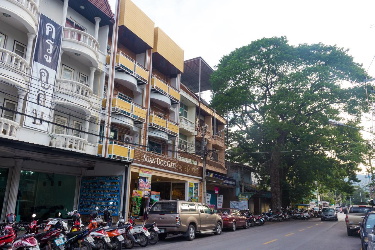 Suan Dok Gate Guesthouse Chiang Mai Zewnętrze zdjęcie