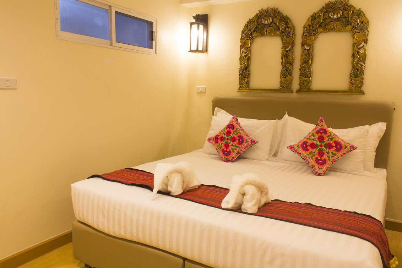 Suan Dok Gate Guesthouse Chiang Mai Zewnętrze zdjęcie