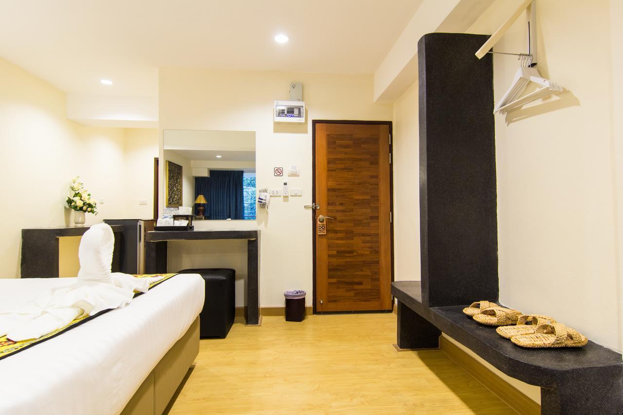Suan Dok Gate Guesthouse Chiang Mai Zewnętrze zdjęcie