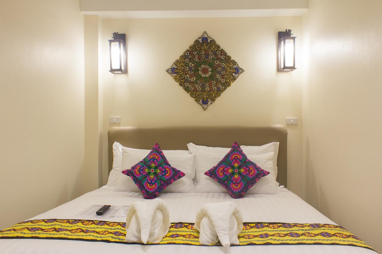 Suan Dok Gate Guesthouse Chiang Mai Zewnętrze zdjęcie