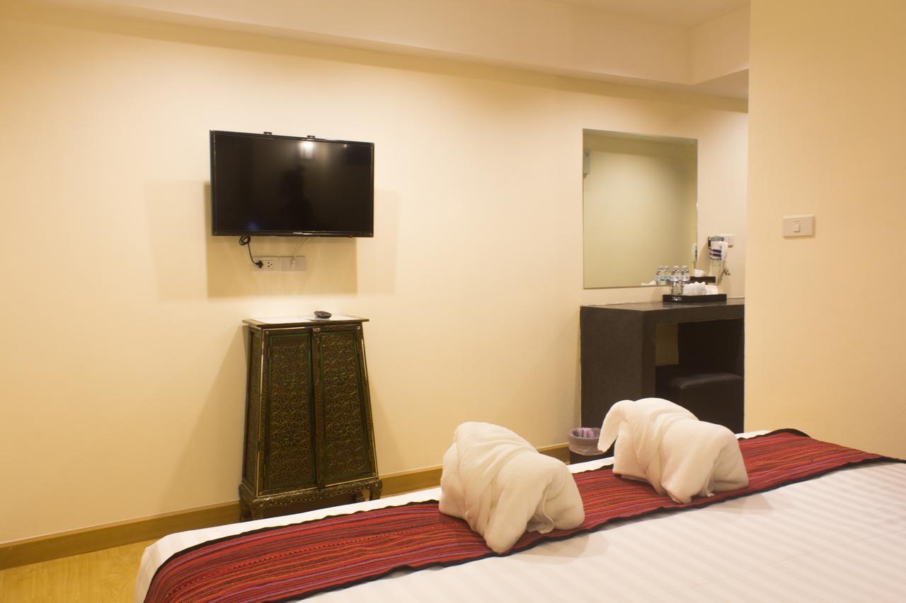 Suan Dok Gate Guesthouse Chiang Mai Zewnętrze zdjęcie