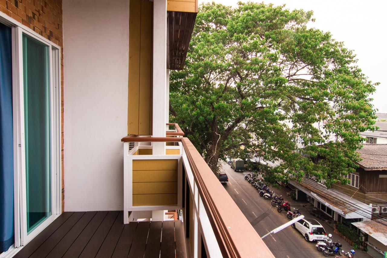 Suan Dok Gate Guesthouse Chiang Mai Zewnętrze zdjęcie